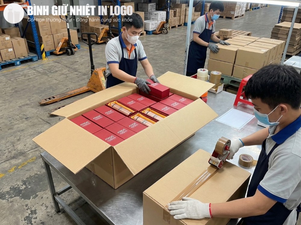 Đóng gói và bàn giao đơn vị vận chuyển