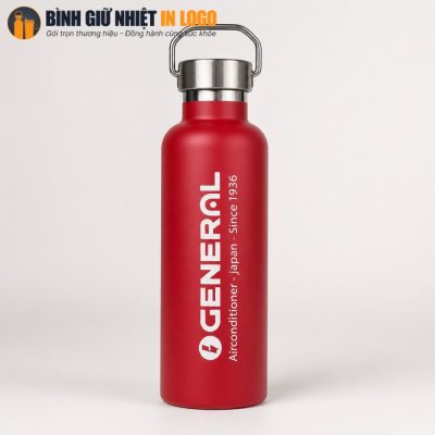 Cận cảnh bình giữ nhiệt màu đỏ nhám với nắp vặn inox tích hợp quai xách kim loại chắc chắn